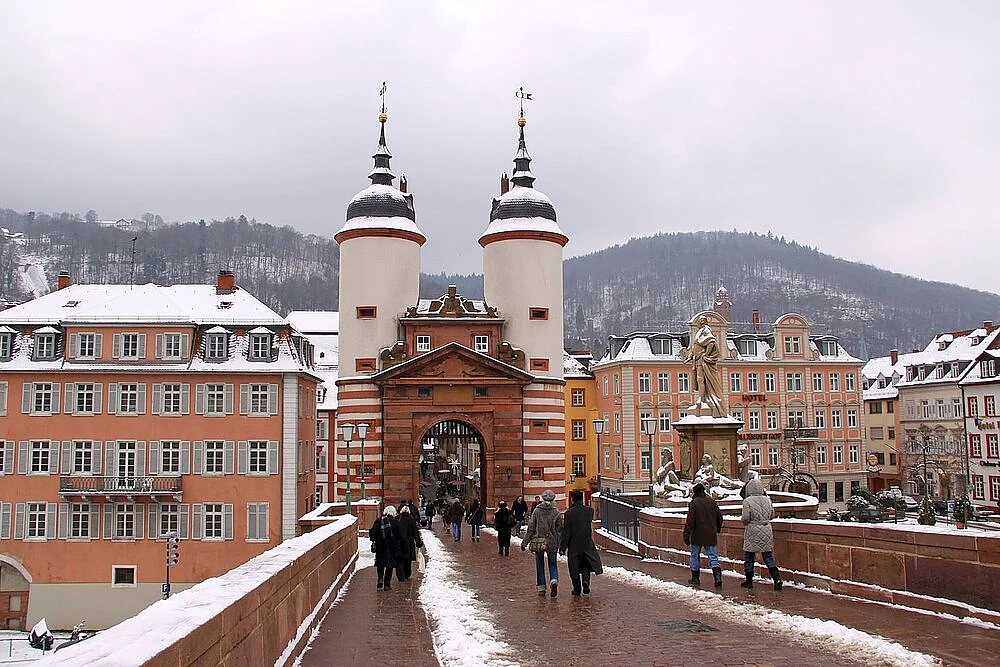 Brückentor im Winter