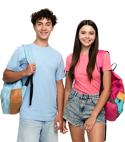 Zwei Schüler mit Rucksäcken